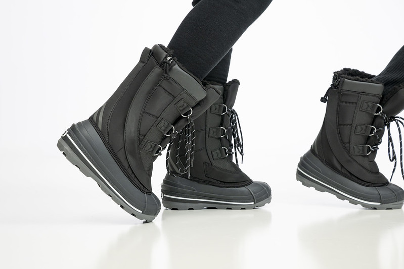 BILLY Footwear Ice Boot Wide Black BK25383-001 6 wide